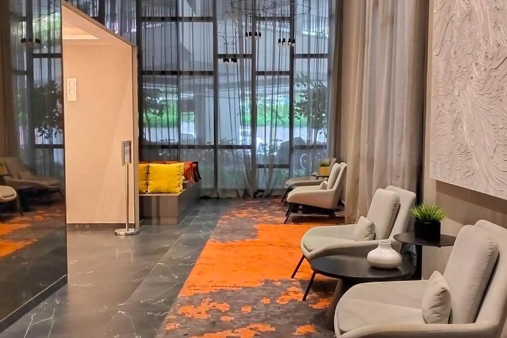 Highpark Suites Kelana Jaya By Kenangan Homes بيتالينغ جايا المظهر الخارجي الصورة