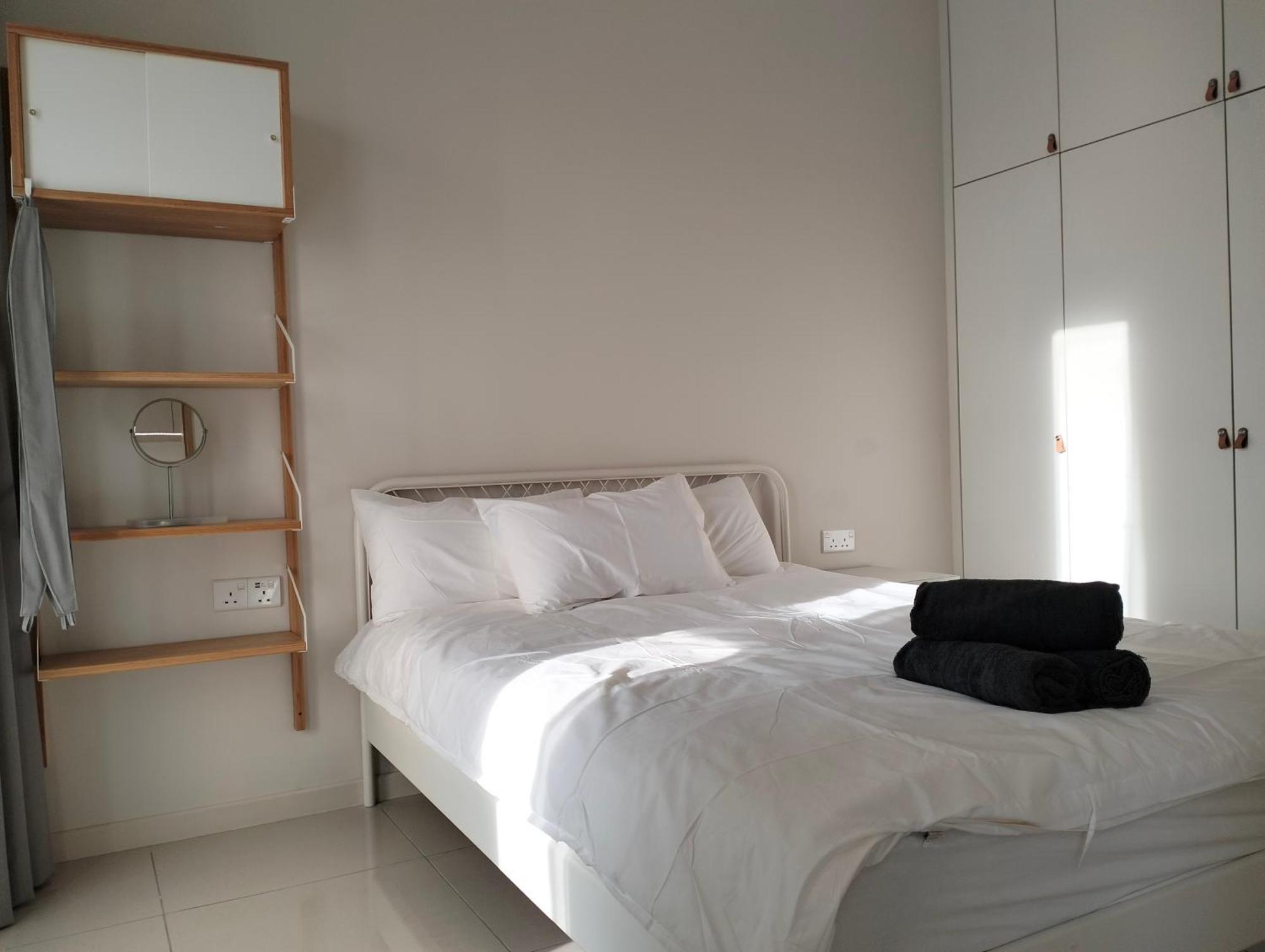 Highpark Suites Kelana Jaya By Kenangan Homes بيتالينغ جايا المظهر الخارجي الصورة